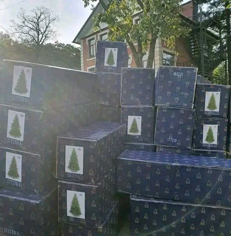 christmas tree 🎄 pallets christmas tree 🎄 pallets
