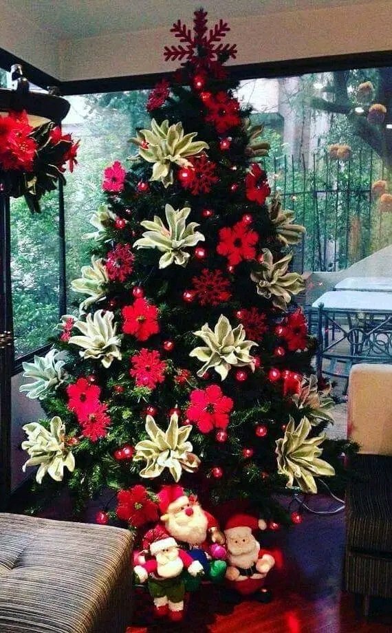 christmas tree 🎄 pallets christmas tree 🎄 pallets