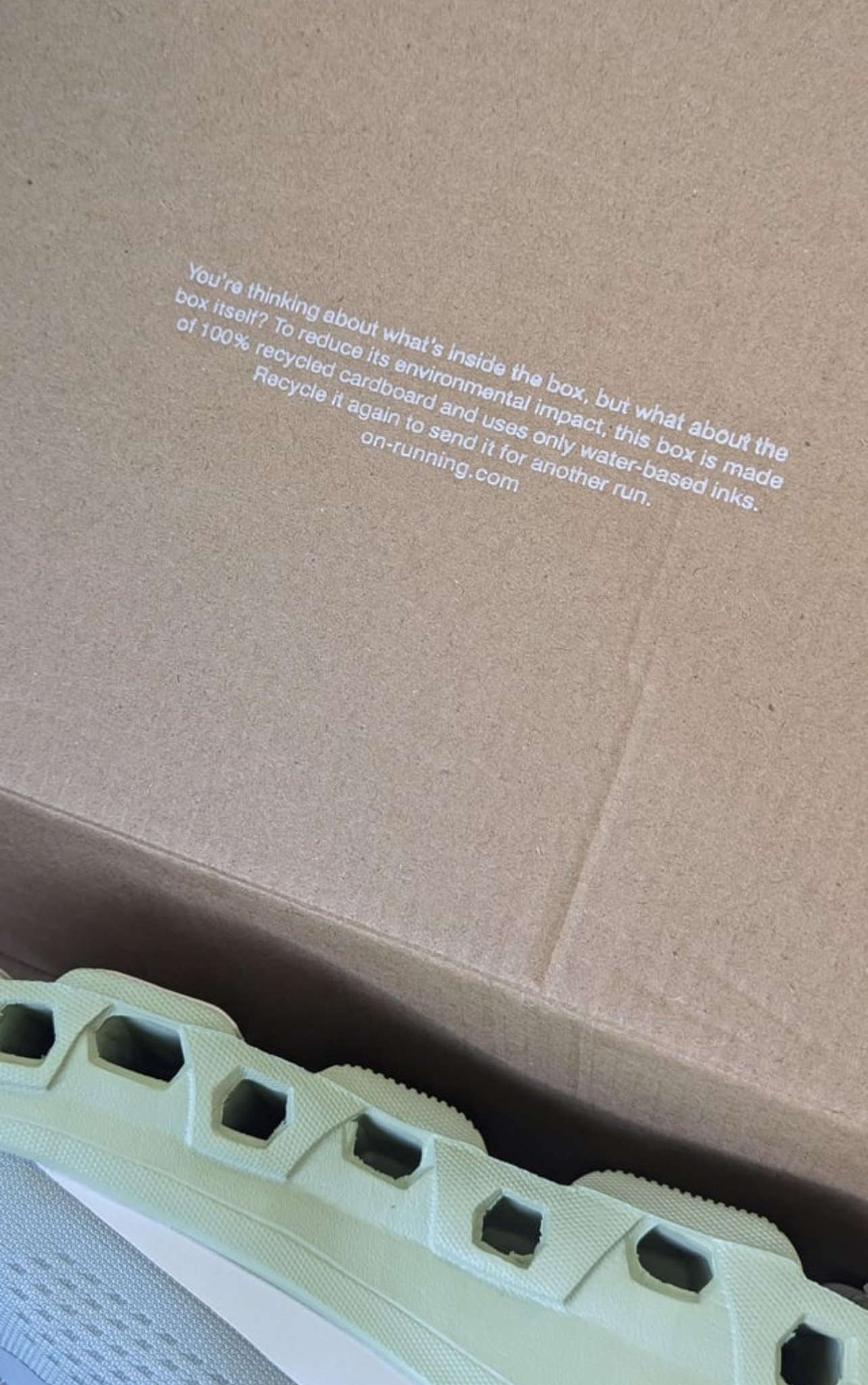 on cloud sneakers pallets on cloud sneakers pallets